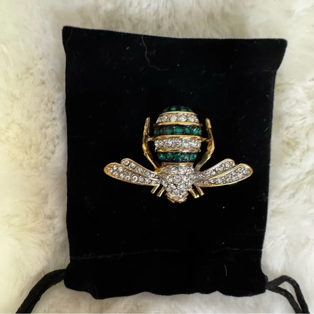 Joan Rivers Collection Gold Tone Clear and Green Bee Brooch Pin Rhinestones NWOT